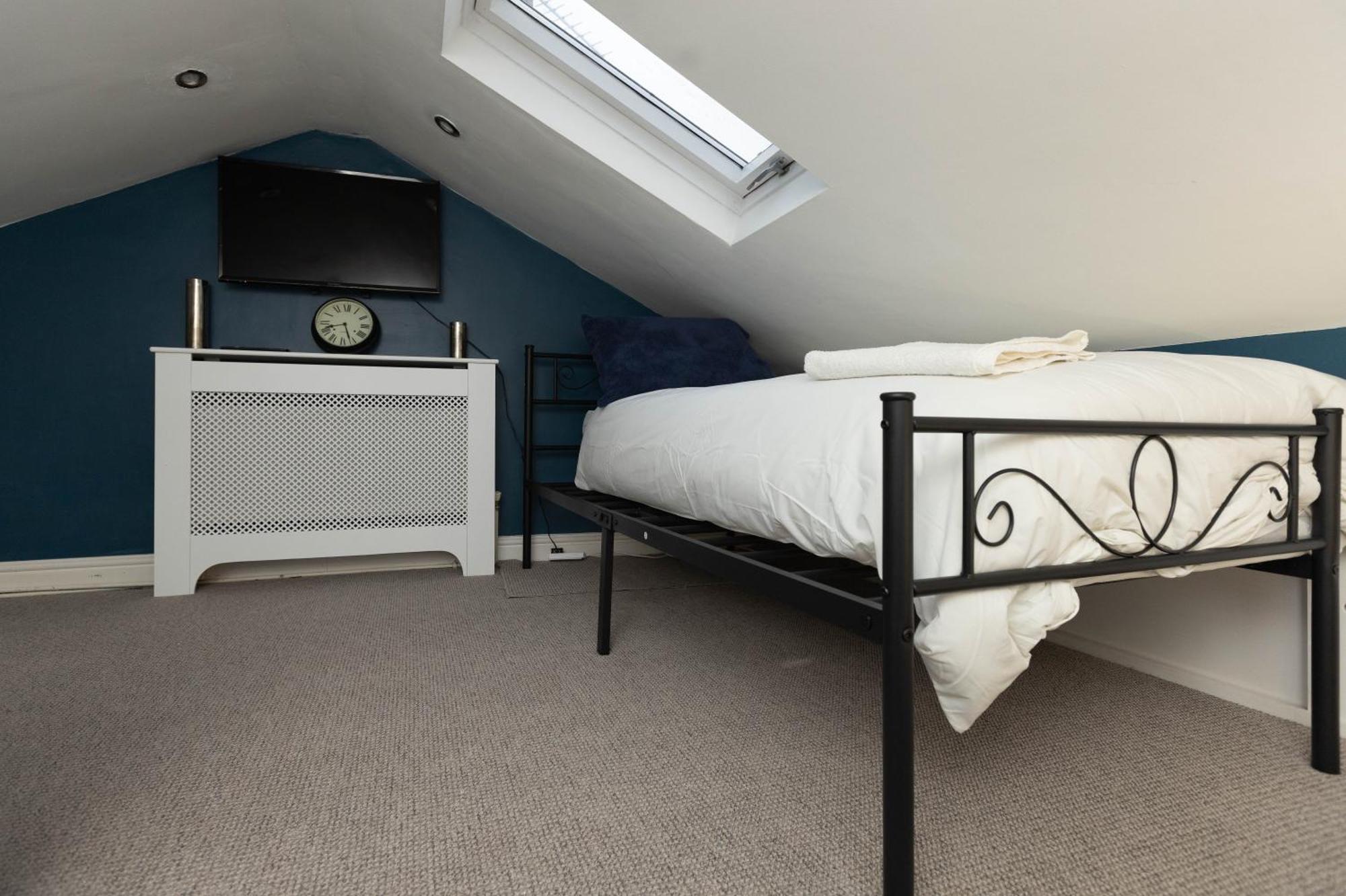 Charming Victorian Retreat 4br House In * Mánchester
